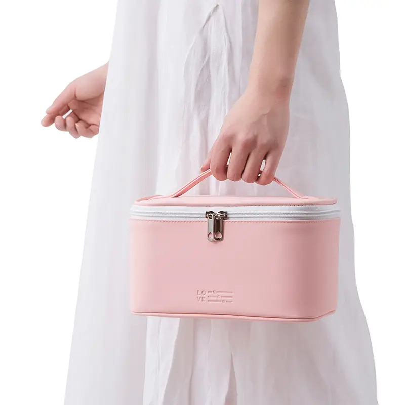 Private label cosmetic bag presented as a high end corporate gift box set for promotional industry Private label cosmetic bag presented as a high end corporate gift box set for promotional industry